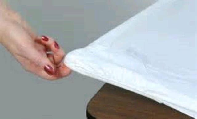 Where to find 6 WHITE PLASTIC TABLE COVER in Canton