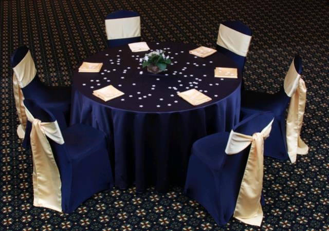 Where to find SATIN LINENS in Canton