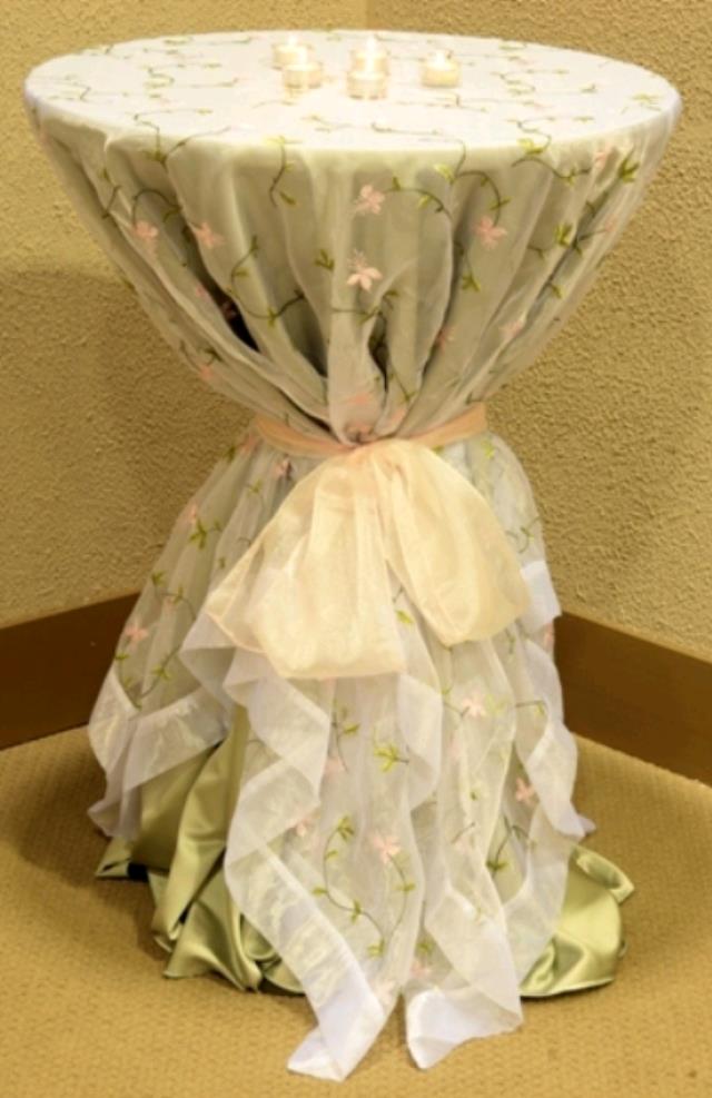 Where to find ORGANZA VINE 90X90 SQUARE in Canton